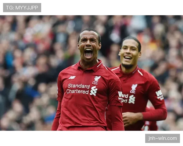 范戴克：后场长传进攻中的战术枢纽作用解析