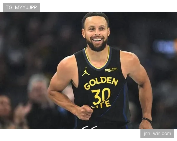 汤普森由纯射手转为无球牵制 提升库里挡拆空间